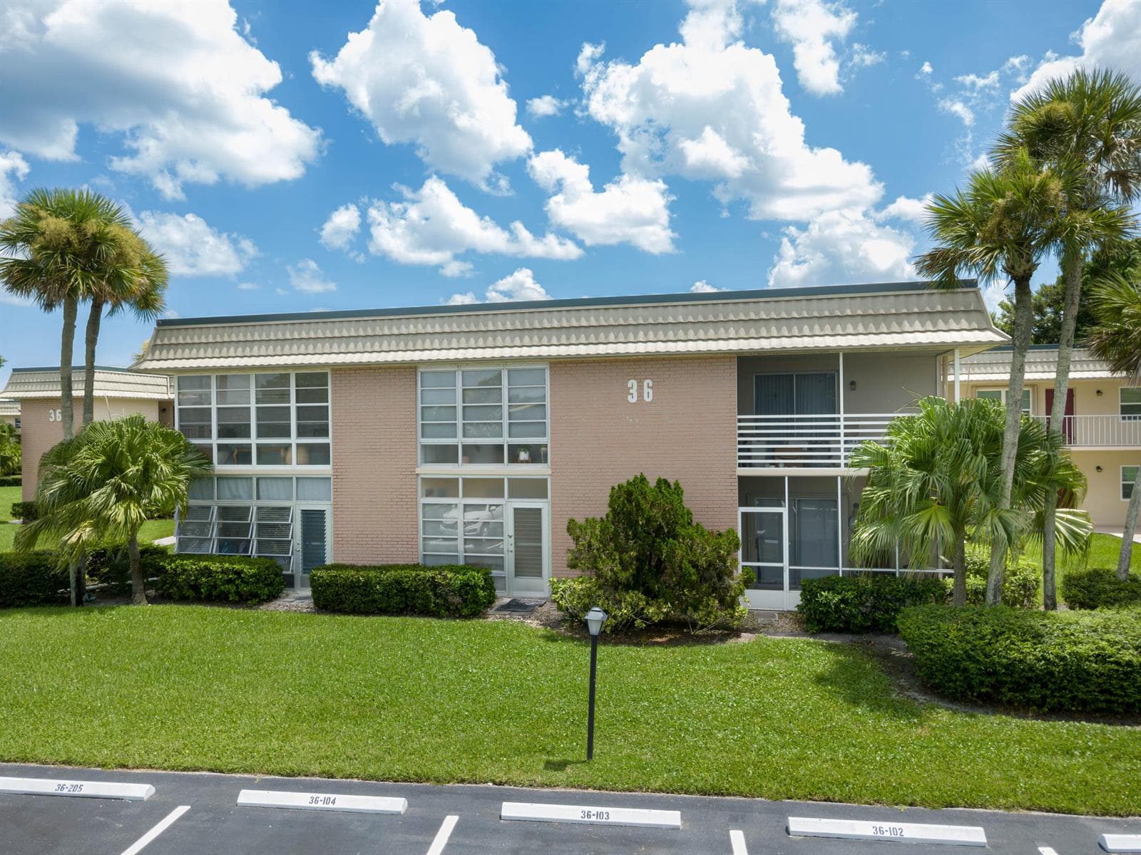 36 VISTA GARDENS Trail # 103, Vero Beach, FL 32962 photo 2