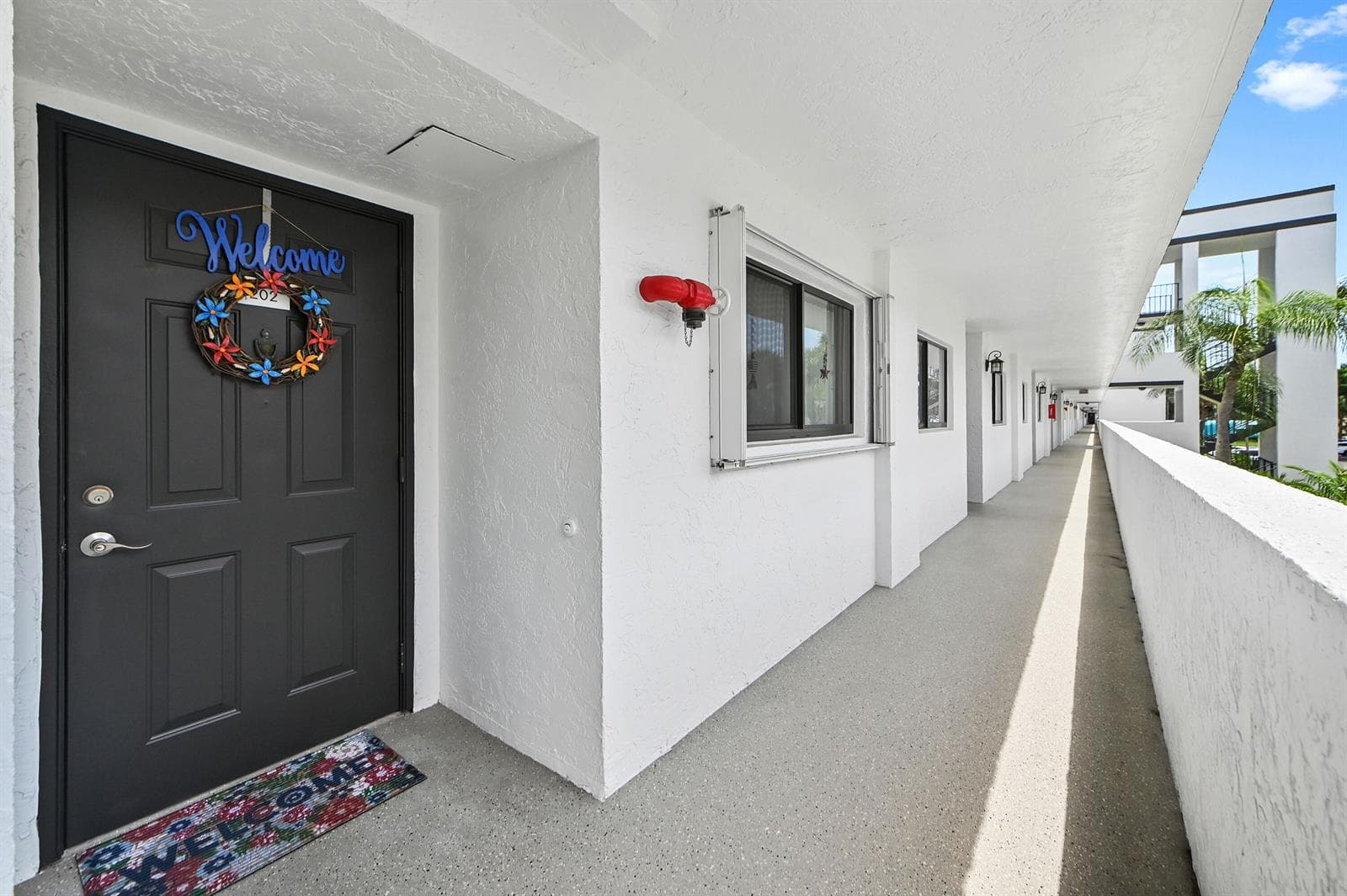4725 LUCERNE LAKES Boulevard E # 202, Lake Worth, FL 33467 photo 2