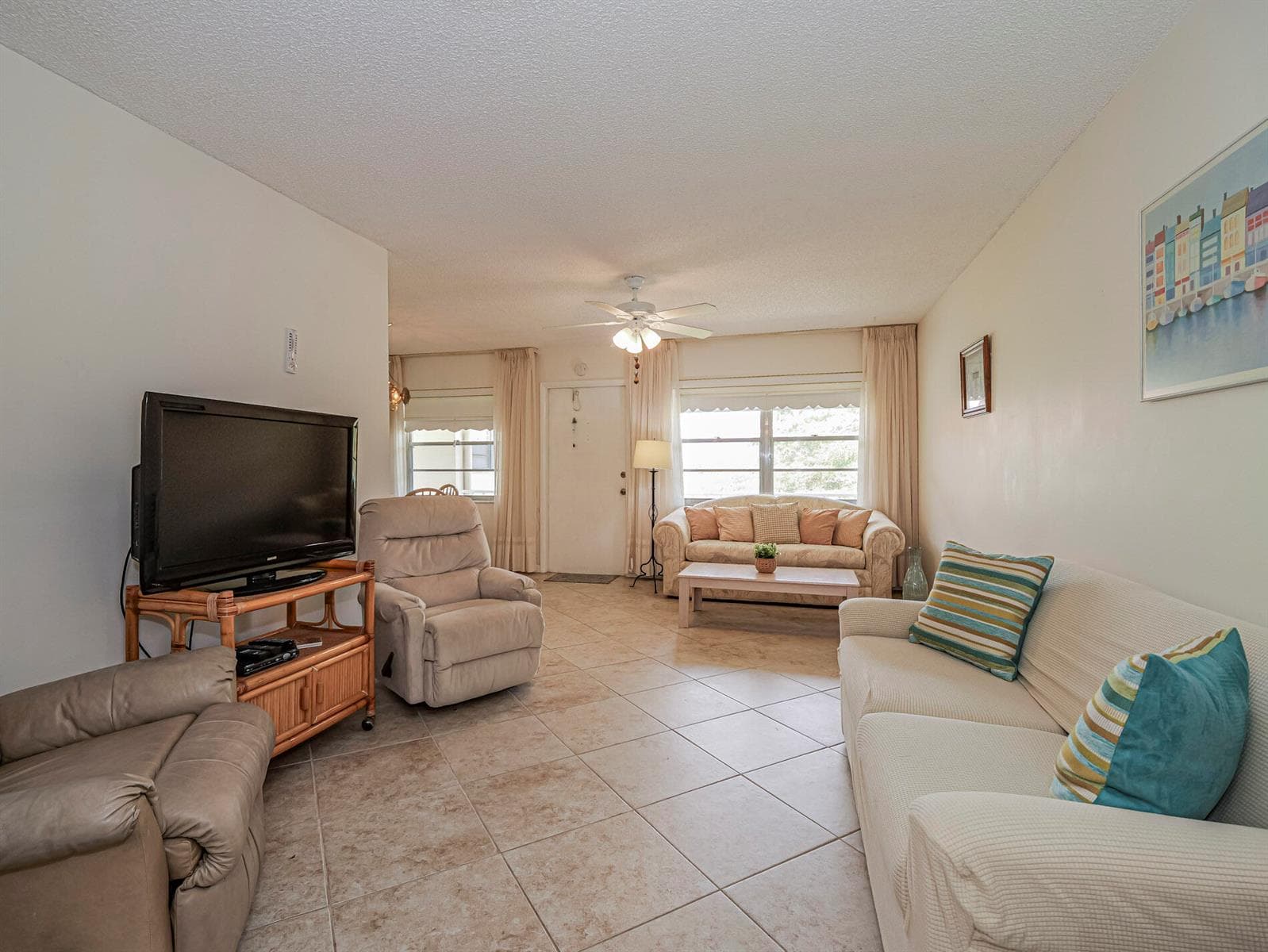 41 WOODLAND Drive # 205, Vero Beach, FL 32962 photo 5