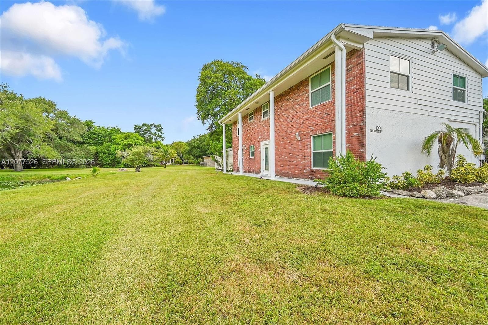 1201 Old Hiatus Rd, Plantation, FL 33323 photo 2
