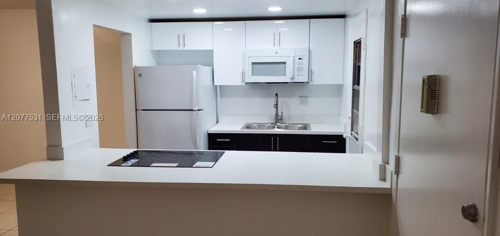 12590 NE 16th Ave # 206, North Miami, FL 33161 photo 2