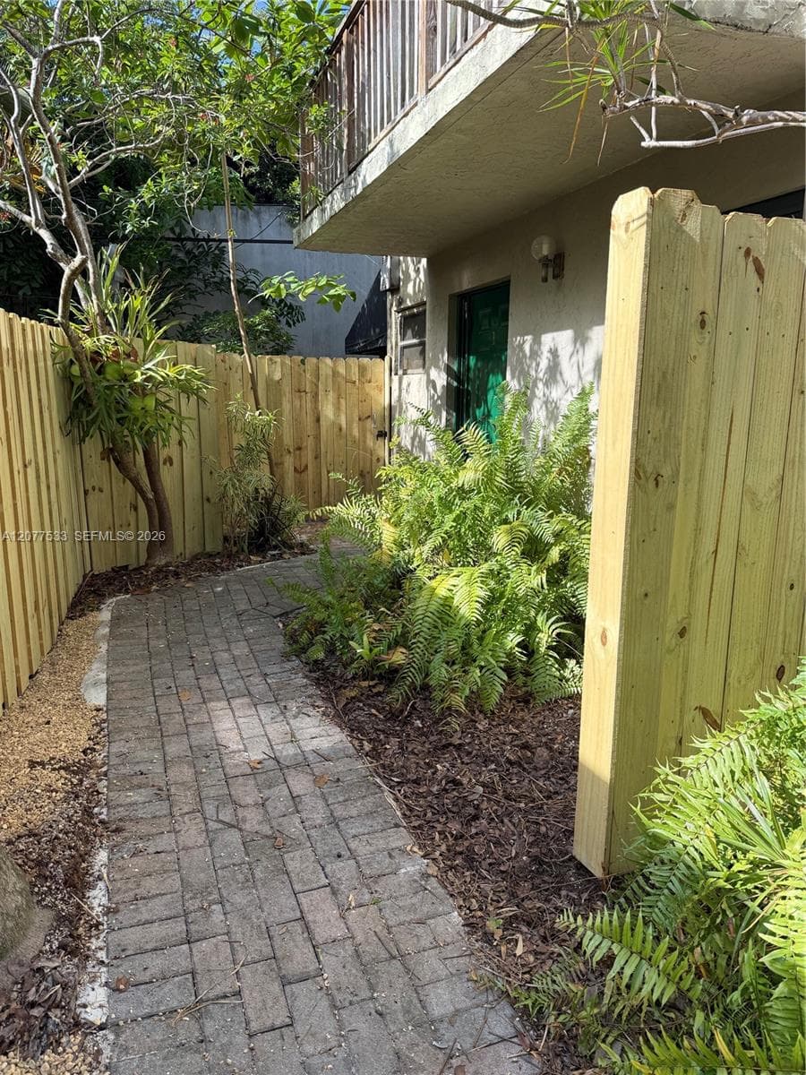 3165 Center St # 1, Miami, FL 33133 photo 3
