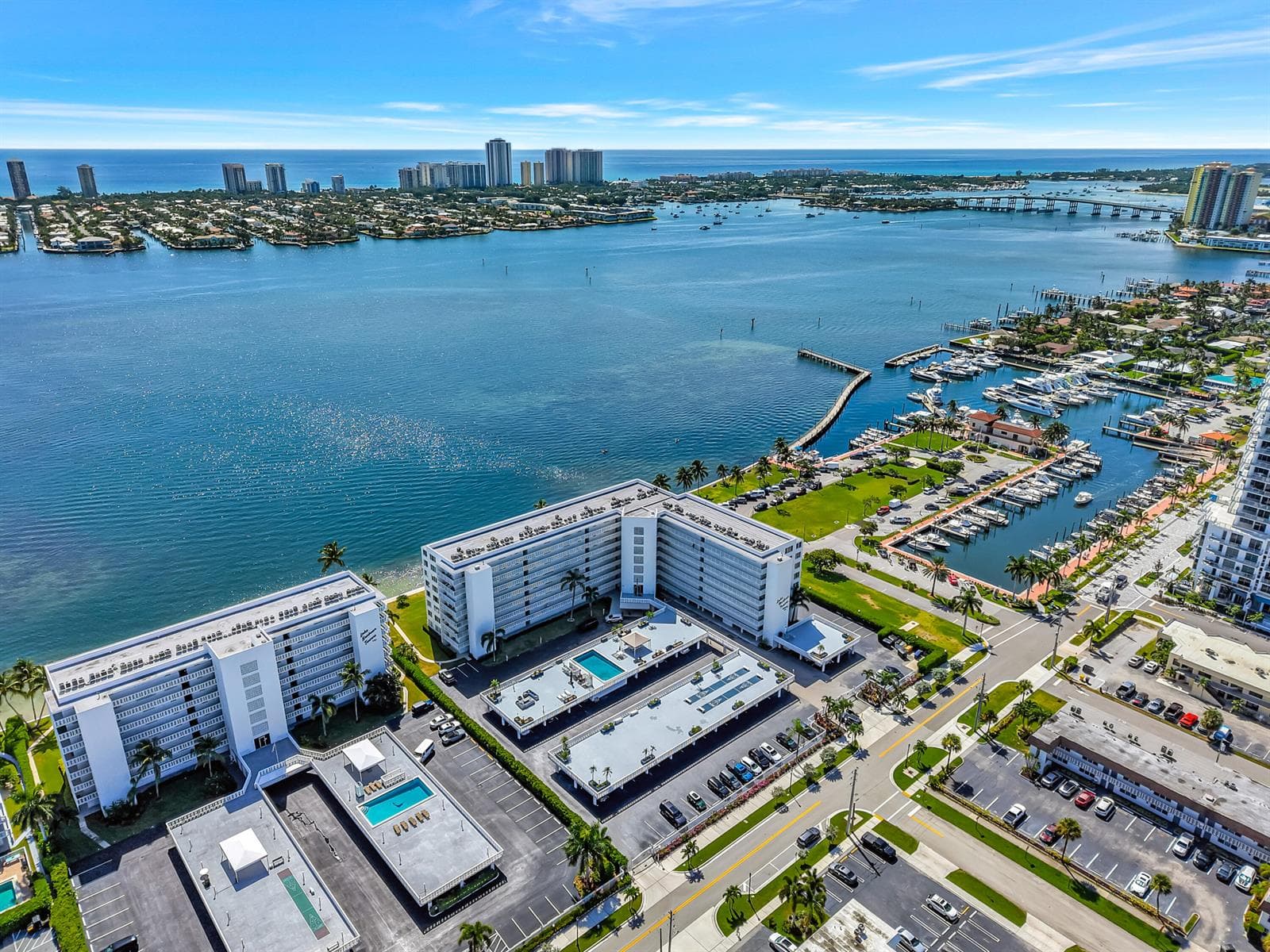 301 LAKE SHORE Drive # 302, Lake Park, FL 33403 photo 2