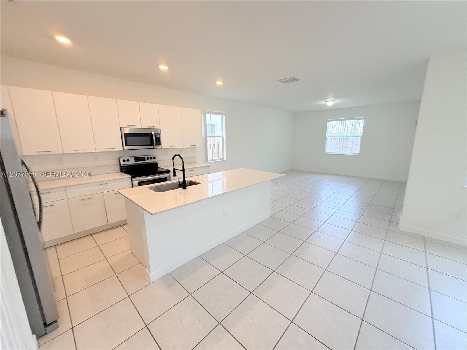 2405 NW 131st Cir, Miami, FL 33167 photo 5