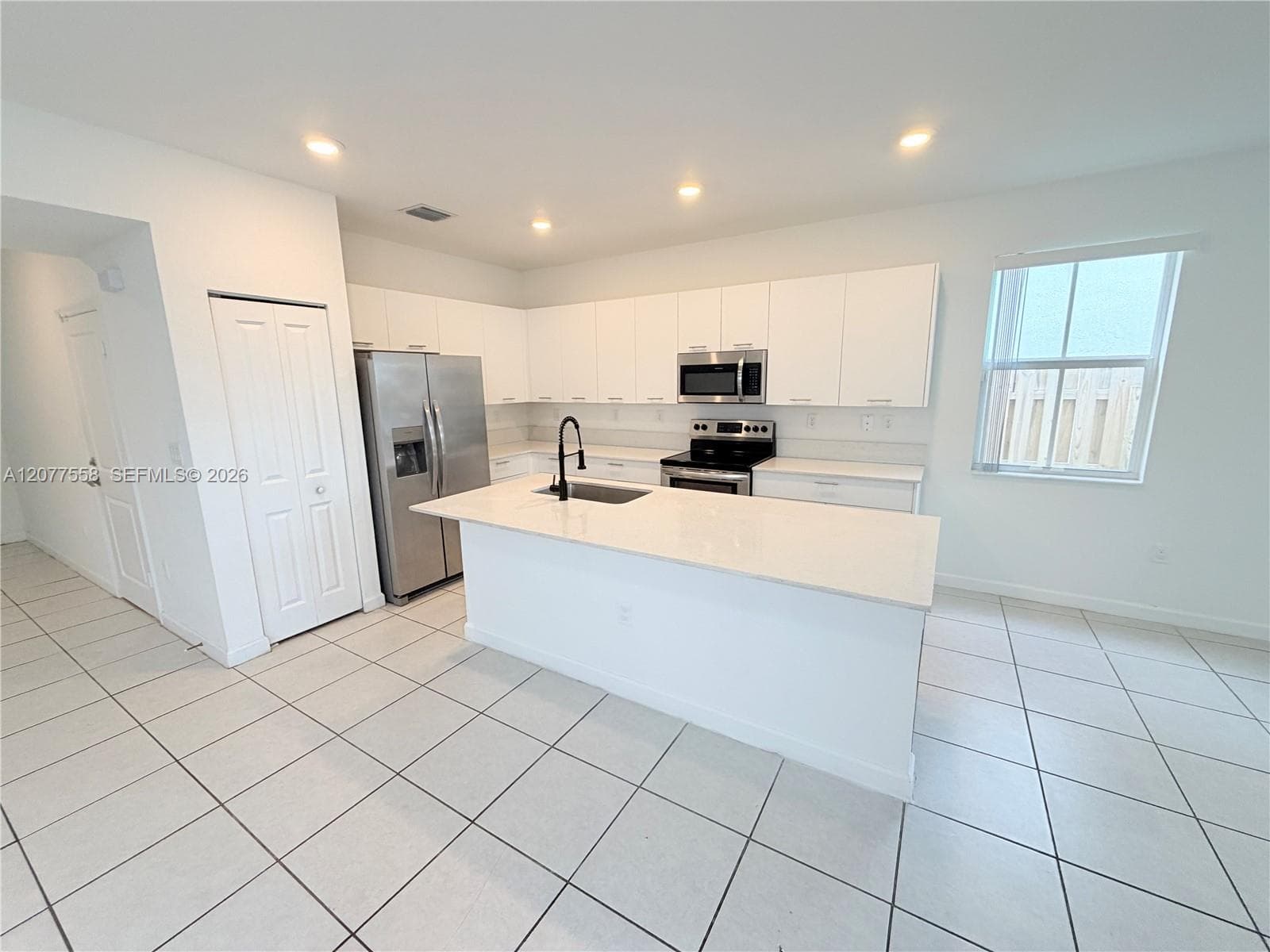 2405 NW 131st Cir, Miami, FL 33167 photo 4