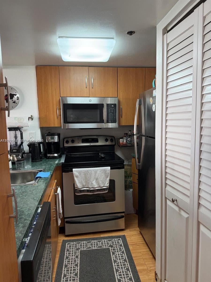 540 Brickell Key Dr # 910, Miami, FL 33131 photo 5