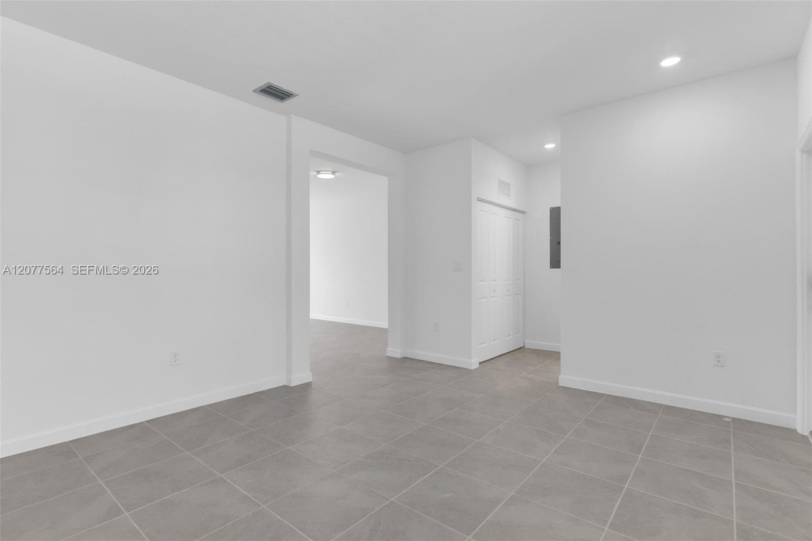 2660 SE 28th St, Homestead, FL 33035 photo 3