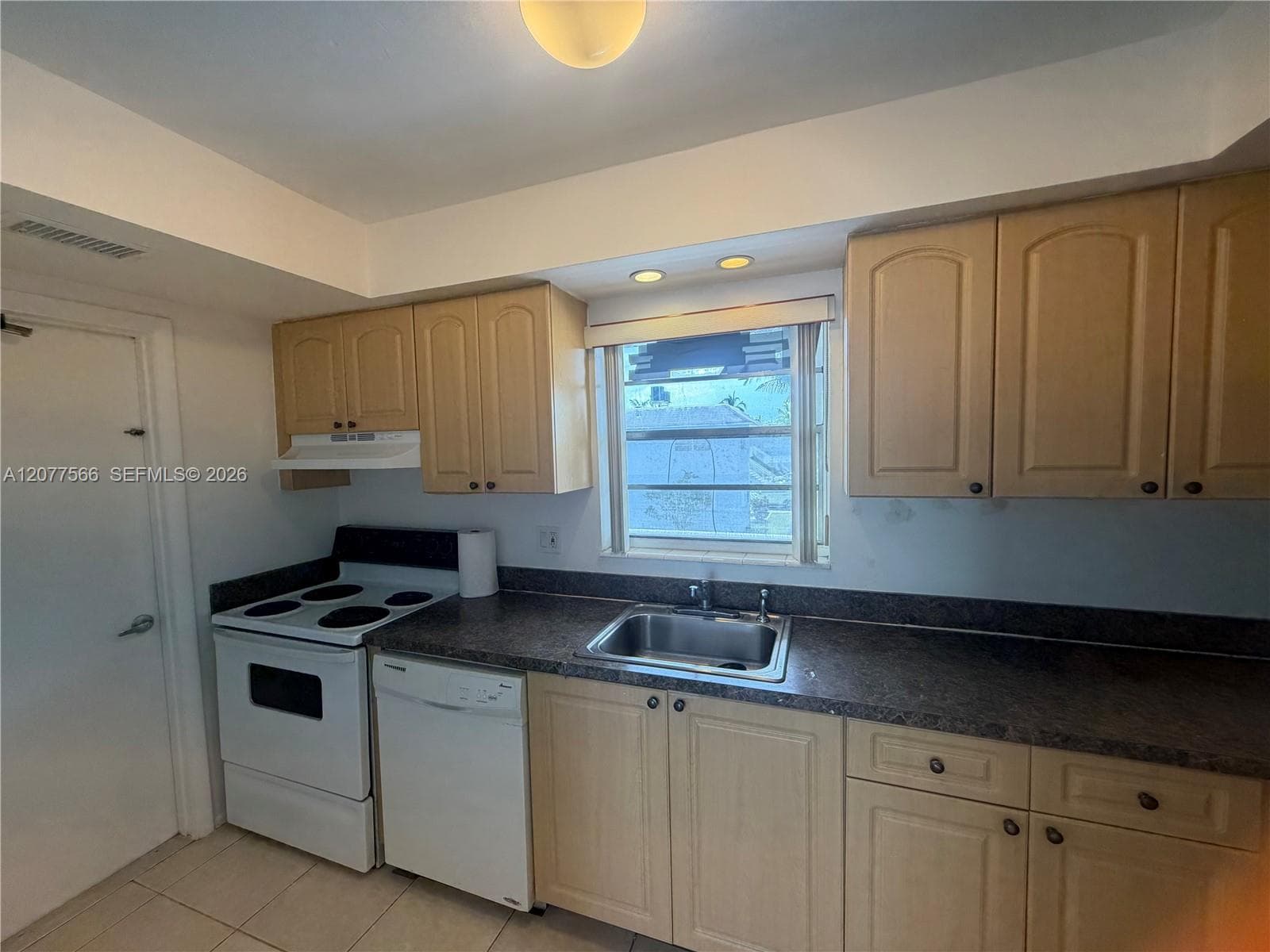 7590 SW 82nd St # F221, Miami, FL 33143 photo 5