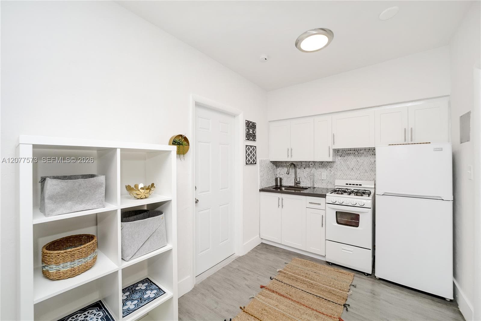 770 NE 123rd St # 24, North Miami, FL 33161 photo 5