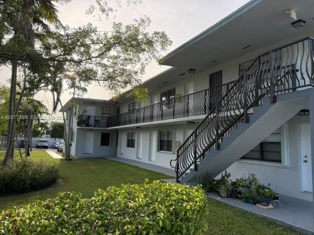 4590 SW 67th Ave # 20, Miami, FL 33155