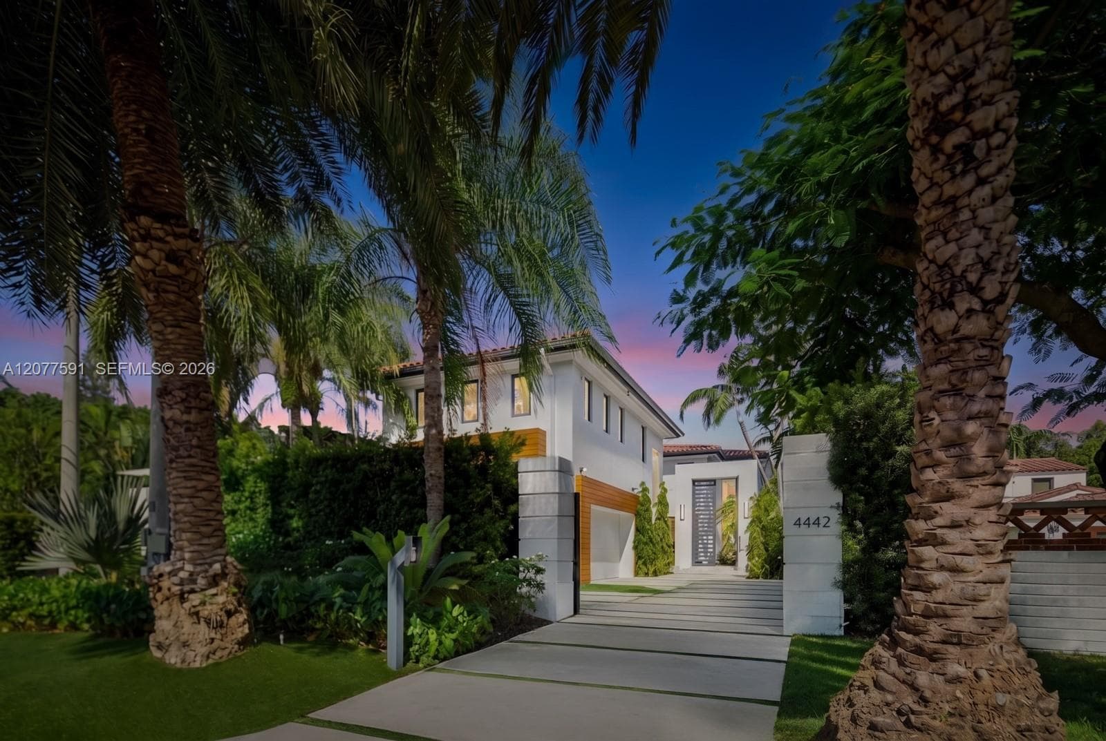 4442 Prairie Ave, Miami Beach, FL 33140 photo 2