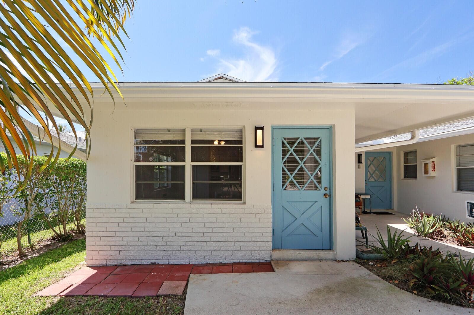 112 SANDAL Lane # 4, Palm Beach Shores, FL 33404