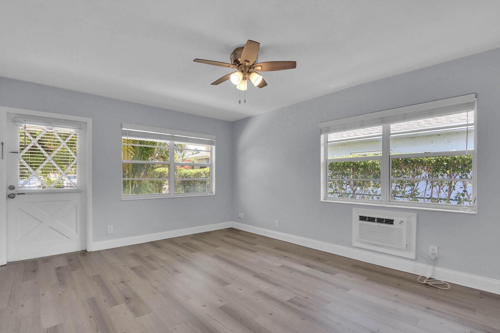 112 SANDAL Lane # 4, Palm Beach Shores, FL 33404 photo 4
