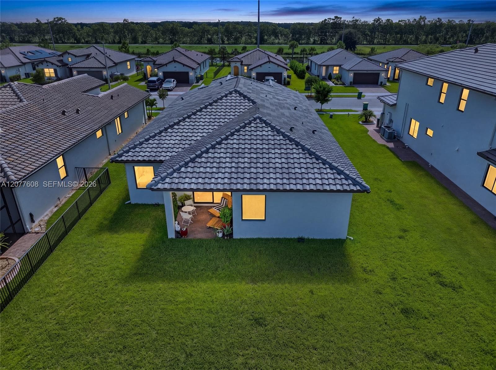 5043 ofanto, Ave Maria, FL 34142 photo 2