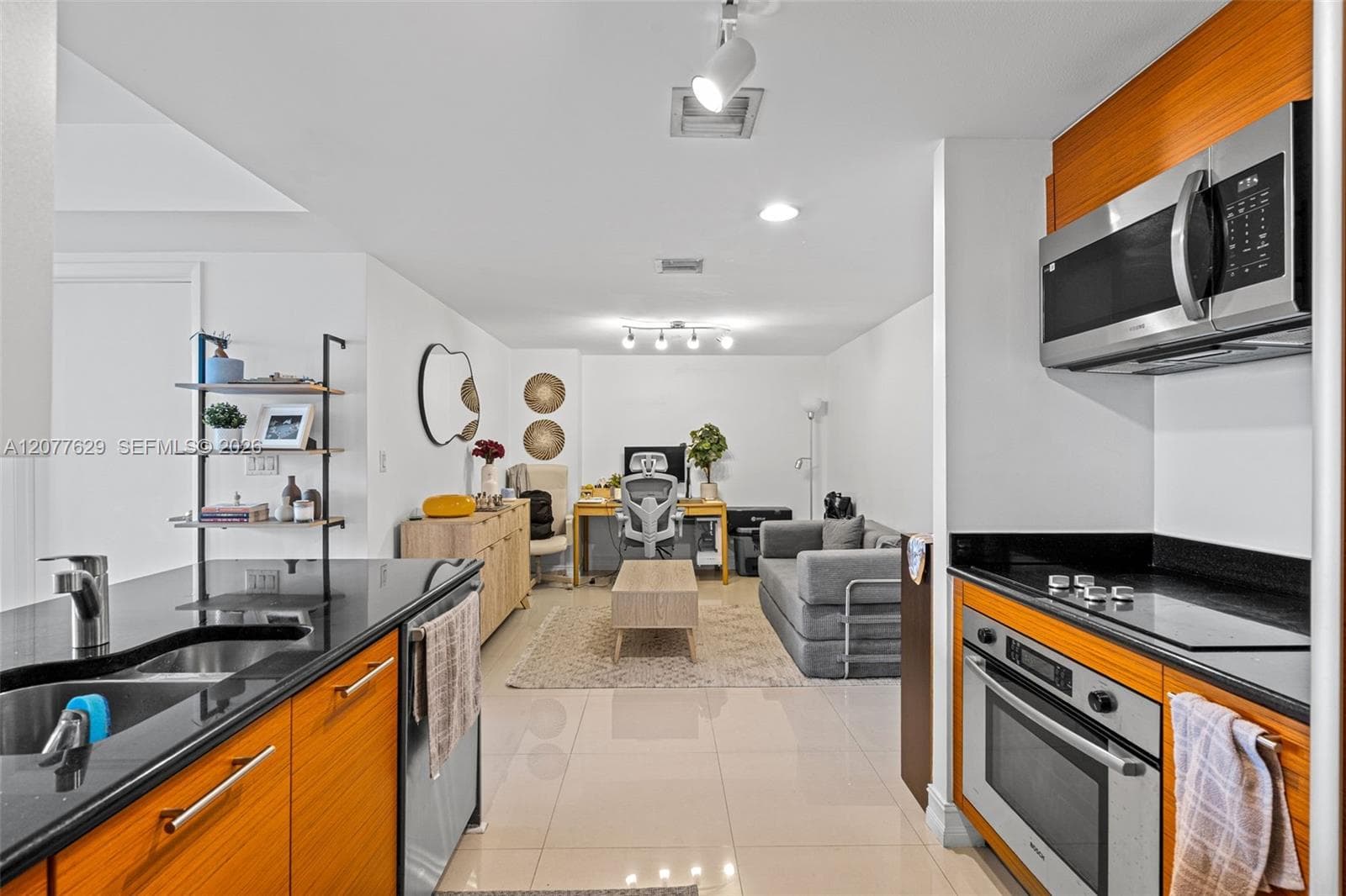 50 Biscayne Blvd # 2507, Miami, FL 33132 photo 5