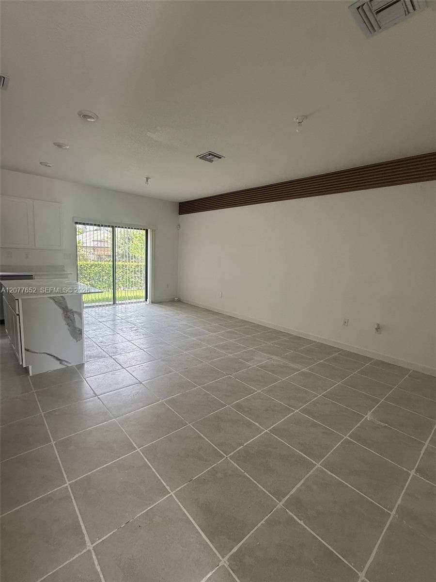 813 SW 11th Ter # 0, Florida City, FL 33034 photo 2