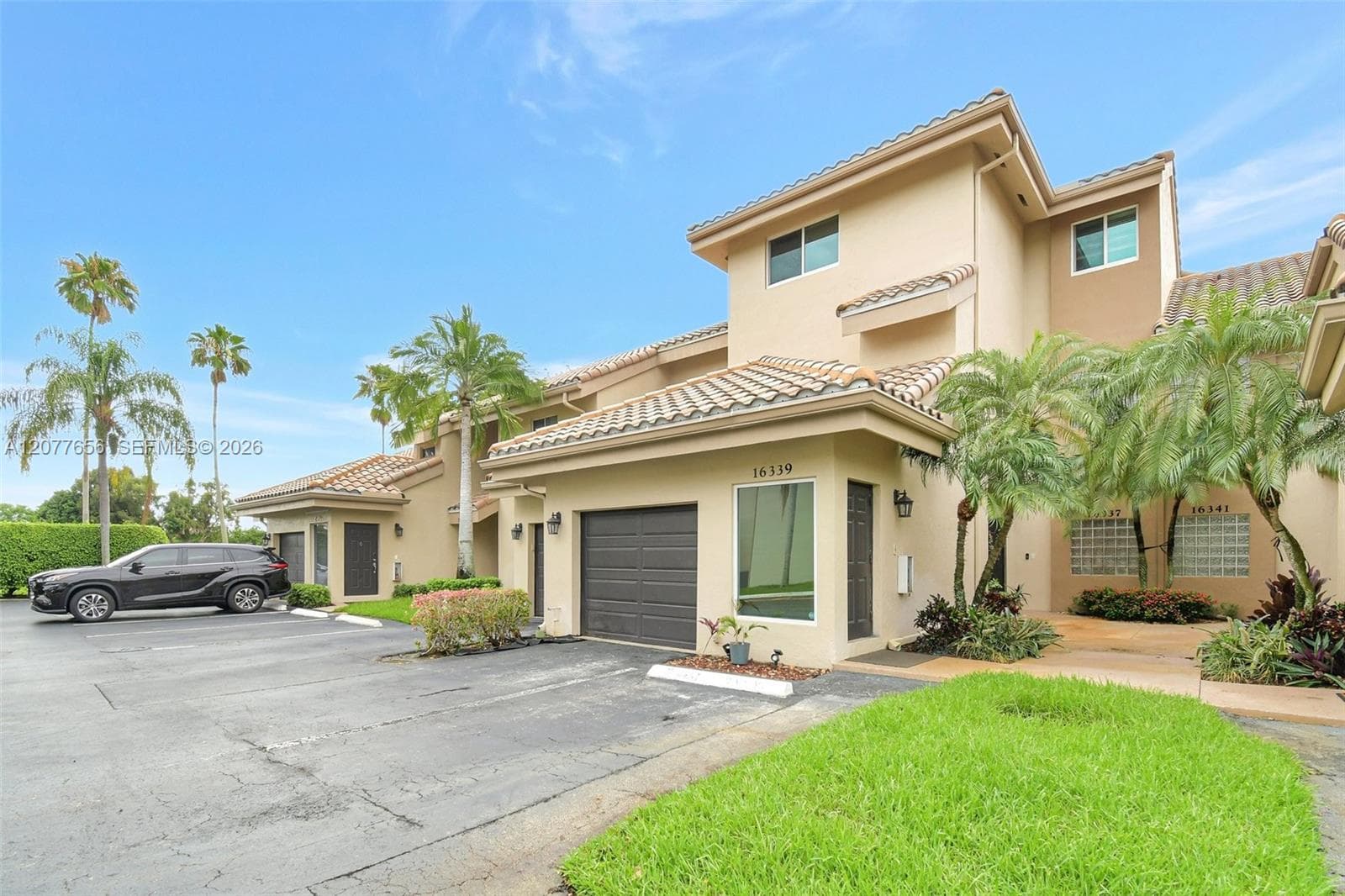 16339 Malibu Dr # 22, Weston, FL 33326 photo 2