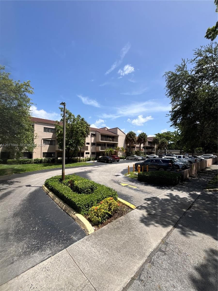 6305 Gage Pl # 309A, Miami Lakes, FL 33014 photo 2
