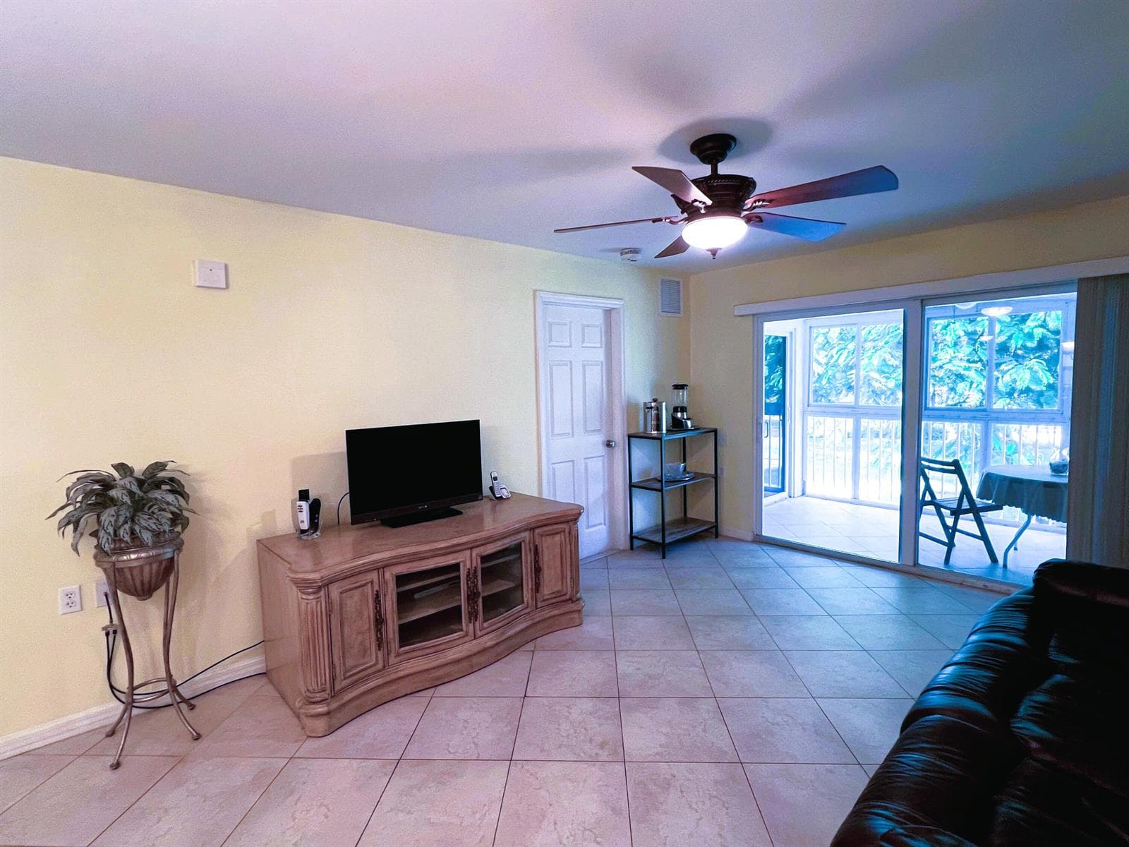1105 Bahama Bend # A2, Coconut Creek, FL 33066 photo 4