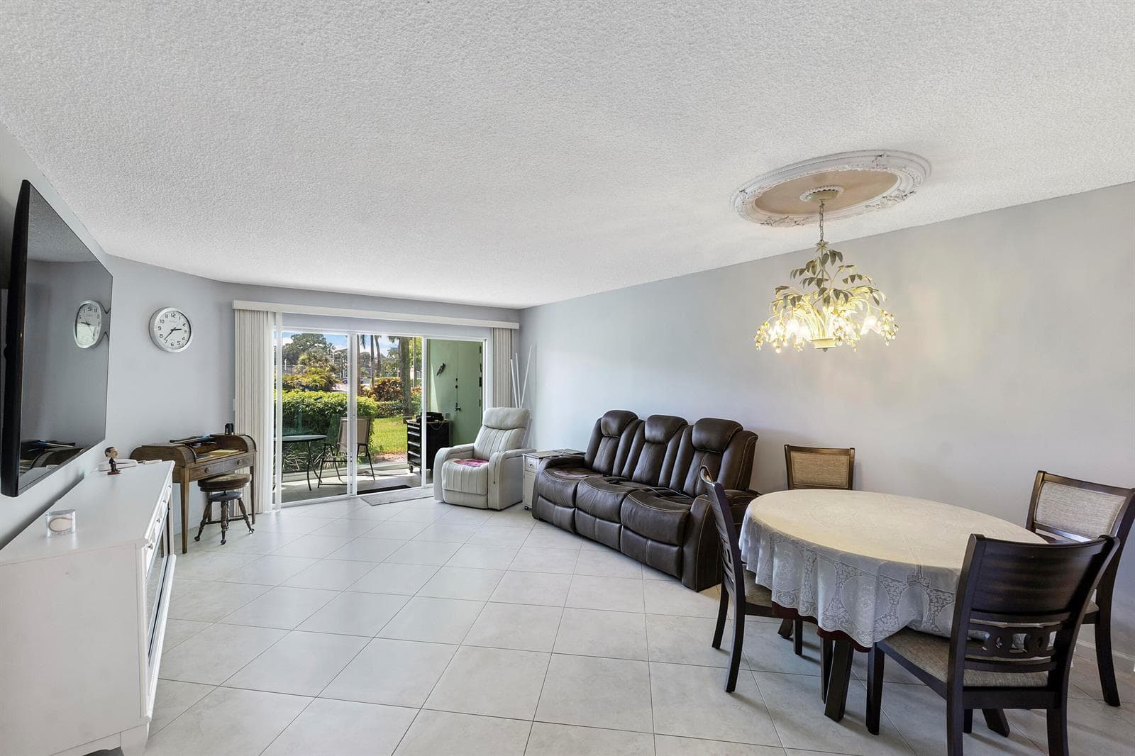 3590 Via Poinciana # 107, Lake Worth, FL 33467 photo 4
