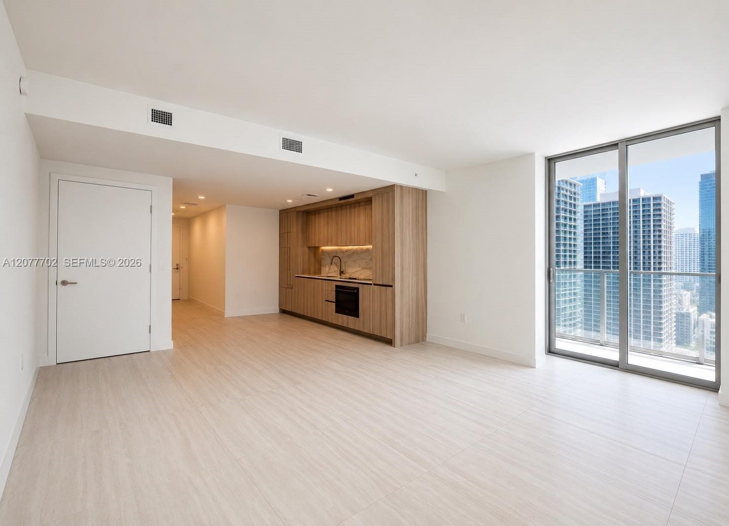 77 SE 5th St # 1903, Miami, FL 33131 photo 2