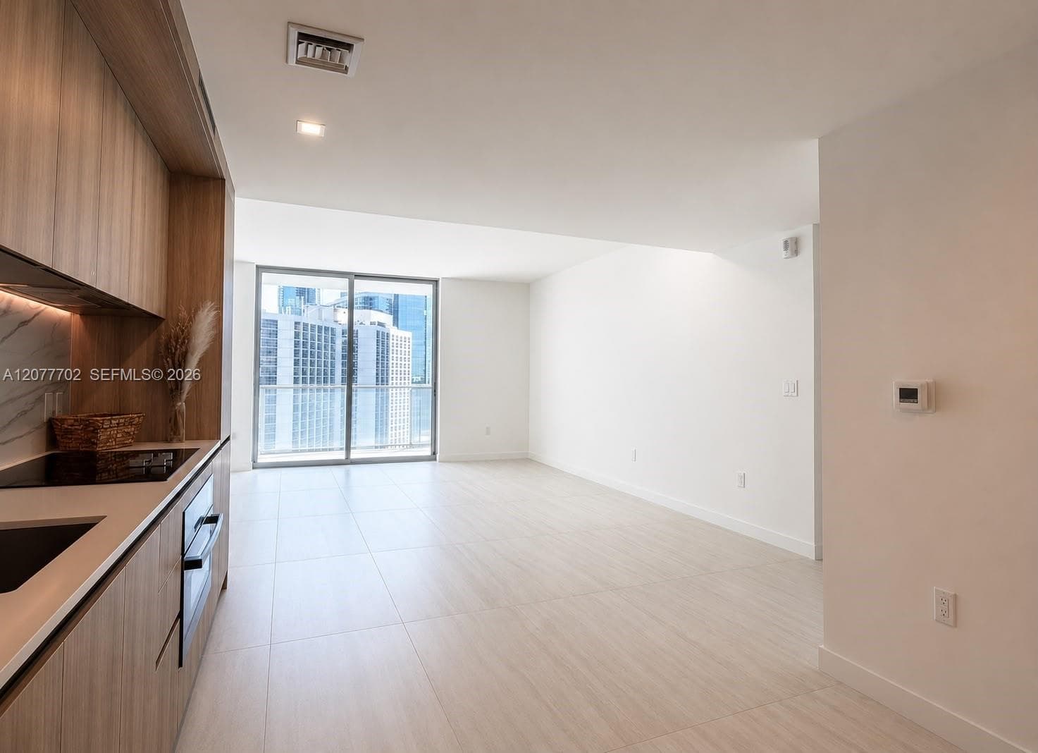 77 SE 5th St # 1903, Miami, FL 33131 photo 3