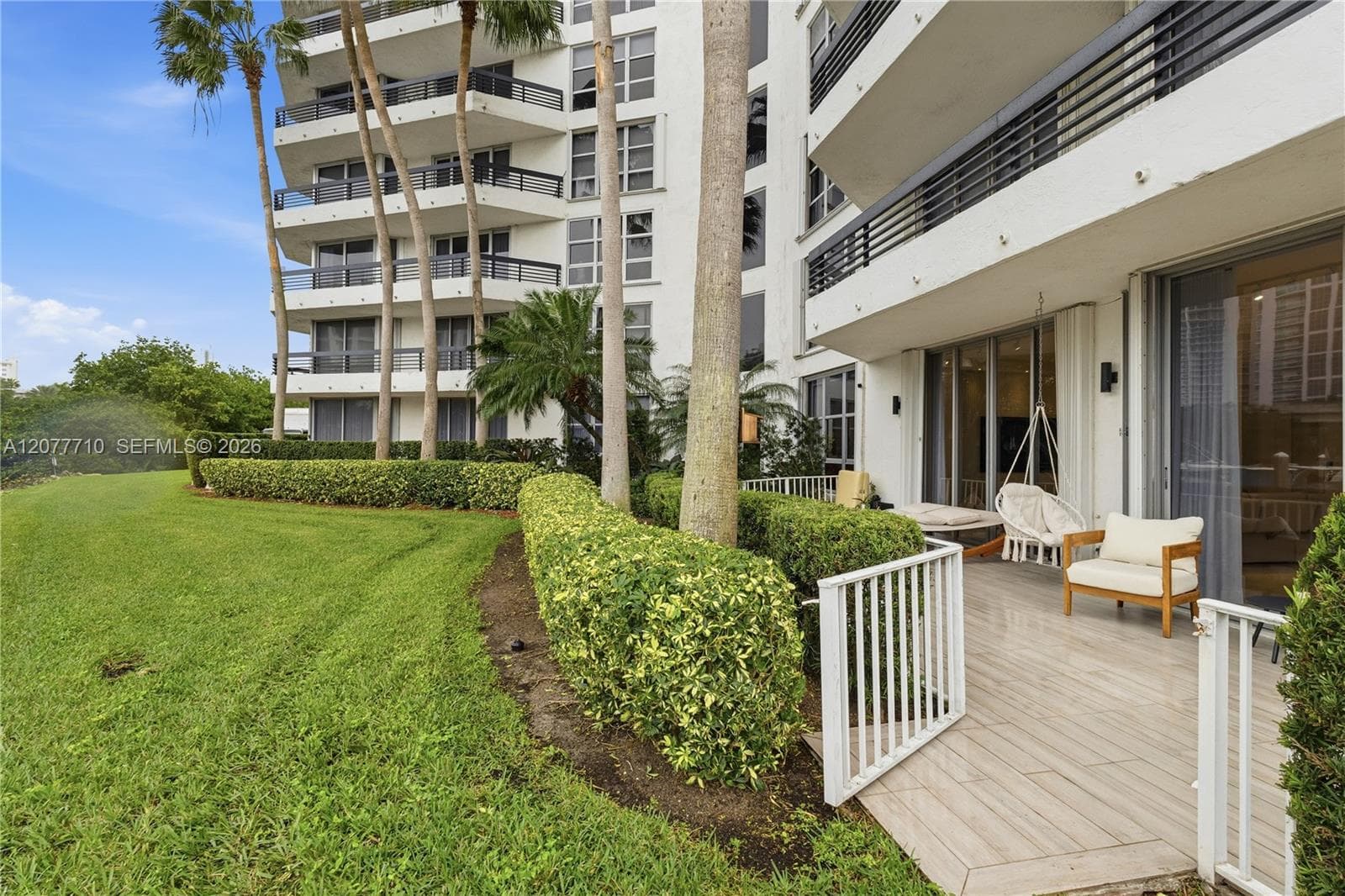 3500 Mystic Pointe Dr # 104, Aventura, FL 33180 photo 3