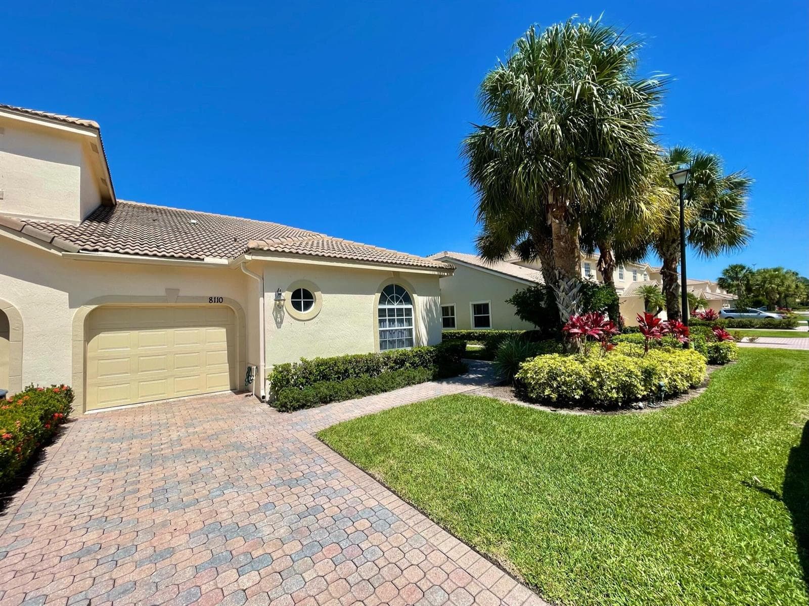 8110 Carnoustie Place, Port St. Lucie, FL 34986 photo 2