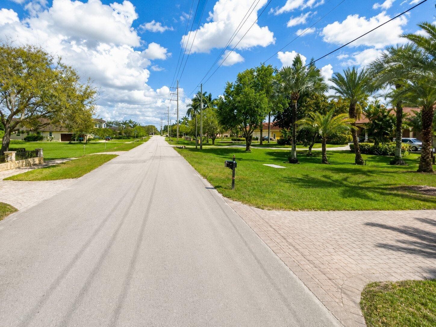 12465 SW 20th Street, Davie, FL 33325 photo 3