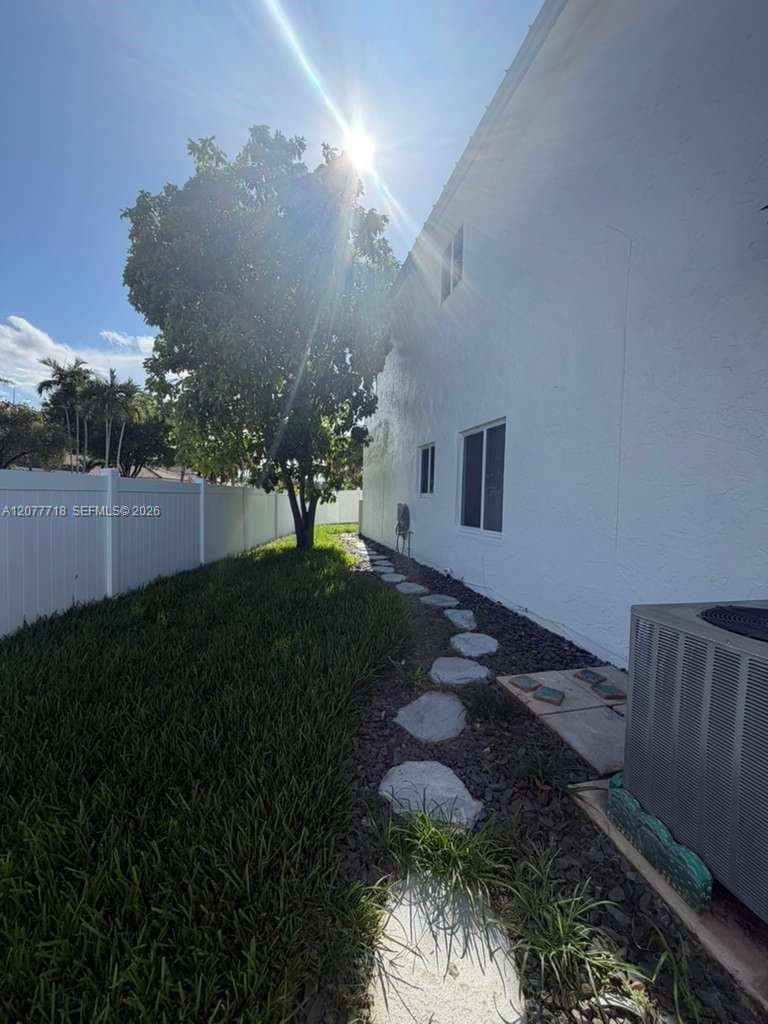 1920 NW 182nd Ter, Pembroke Pines, FL 33029 photo 2