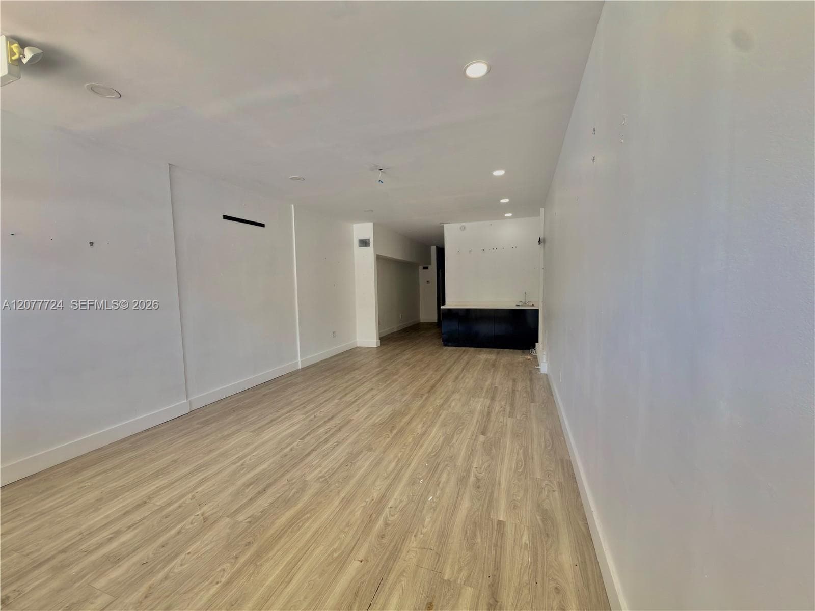 5323 SW 8th ST, Coral Gables, FL 33134