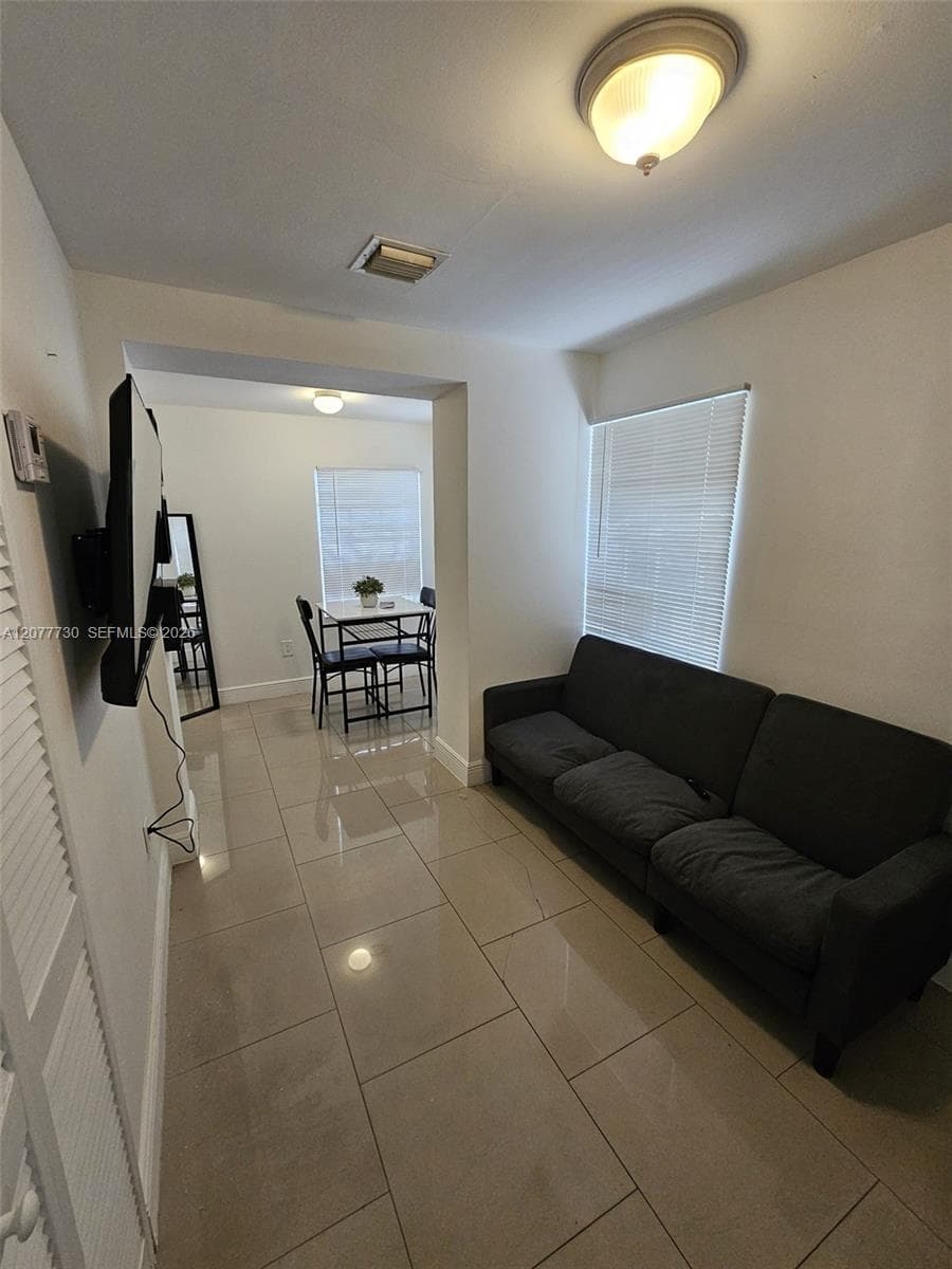 6966 Byron Ave # 103, Miami Beach, FL 33141 photo 4