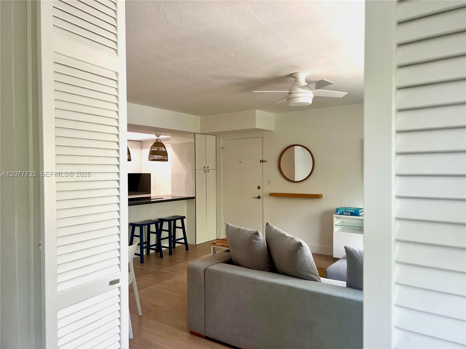 195 Sunrise Dr # 8, Key Biscayne, FL 33149 photo 2