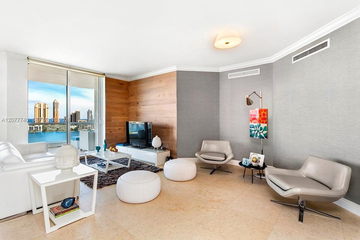6000 Island Blvd # 2204, Aventura, FL 33160 photo 2
