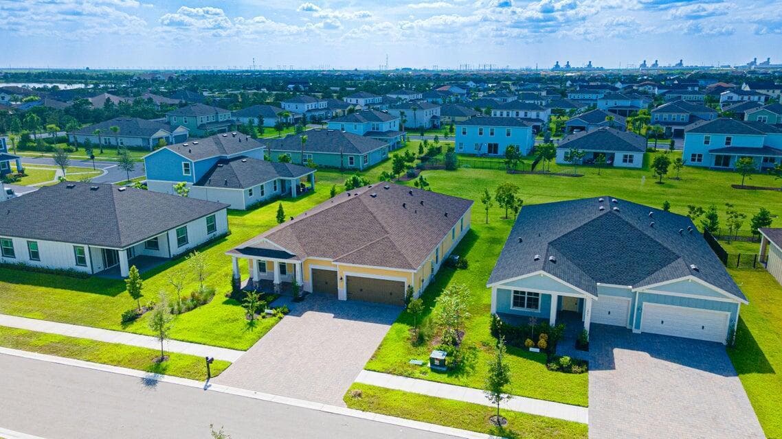 1061 Haywagon Trail, Loxahatchee, FL 33470 photo 4