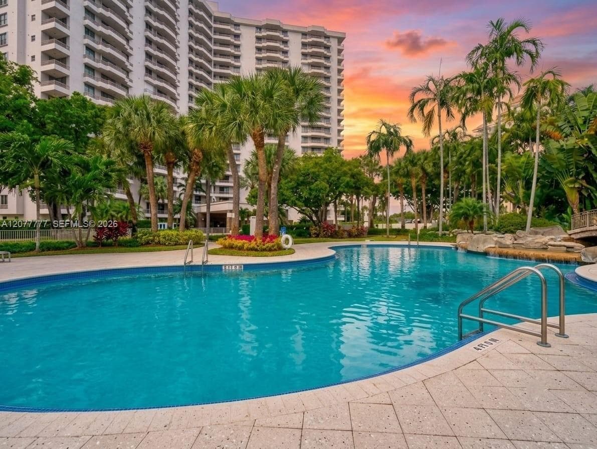 3300 NE 192nd St # 1612, Aventura, FL 33180