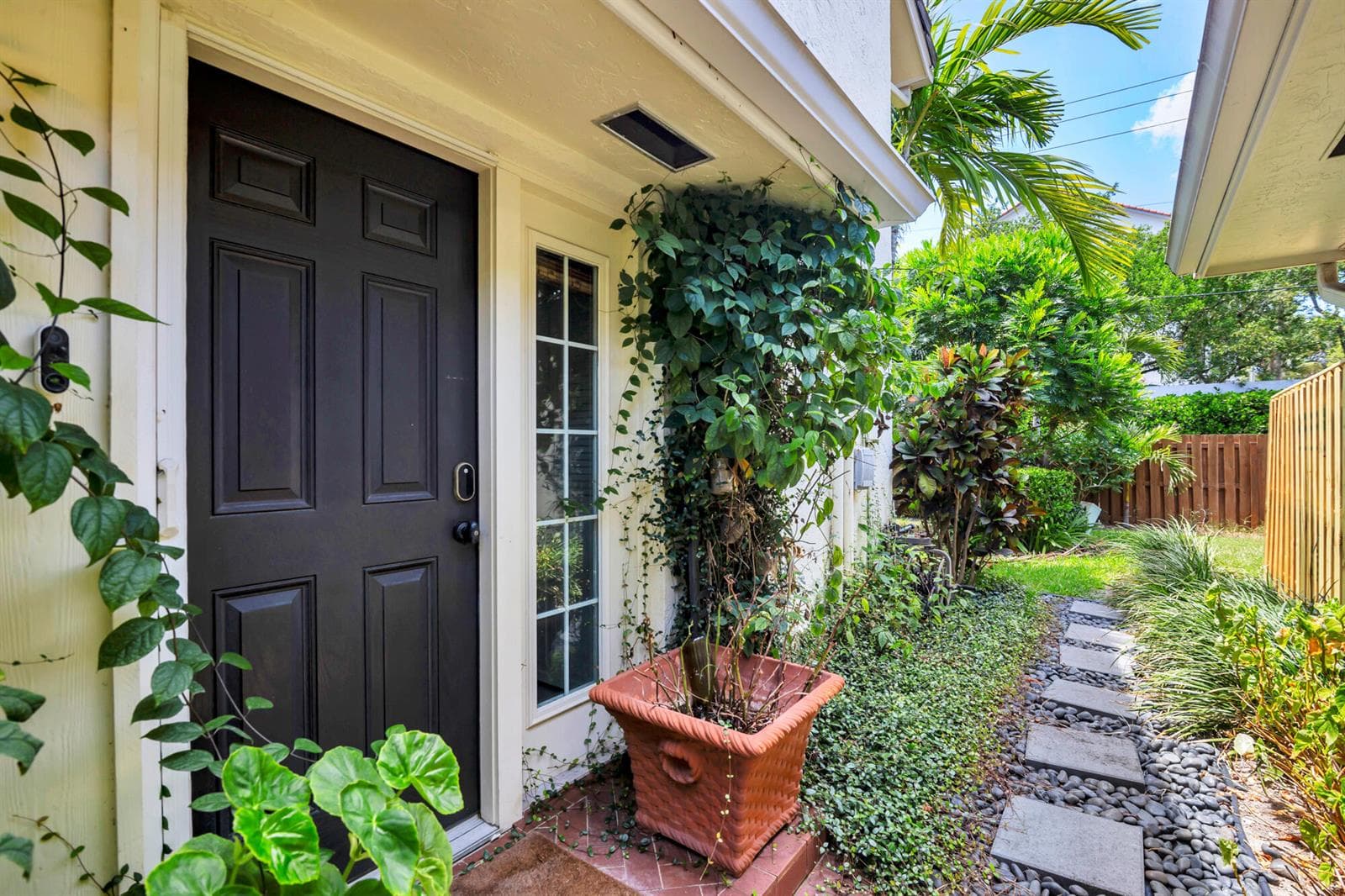 11290 Glen Oaks Court, North Palm Beach, FL 33408 photo 4