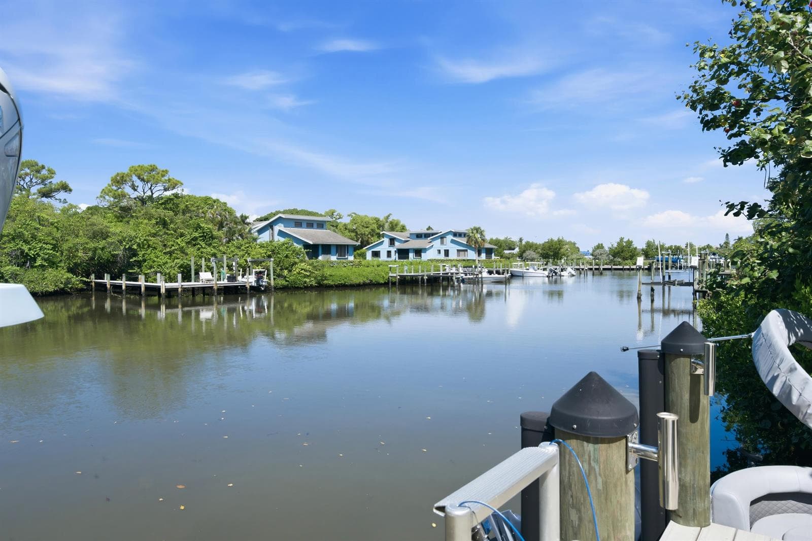 4916 SE MANATEE COVE Road, Stuart, FL 34997 photo 3