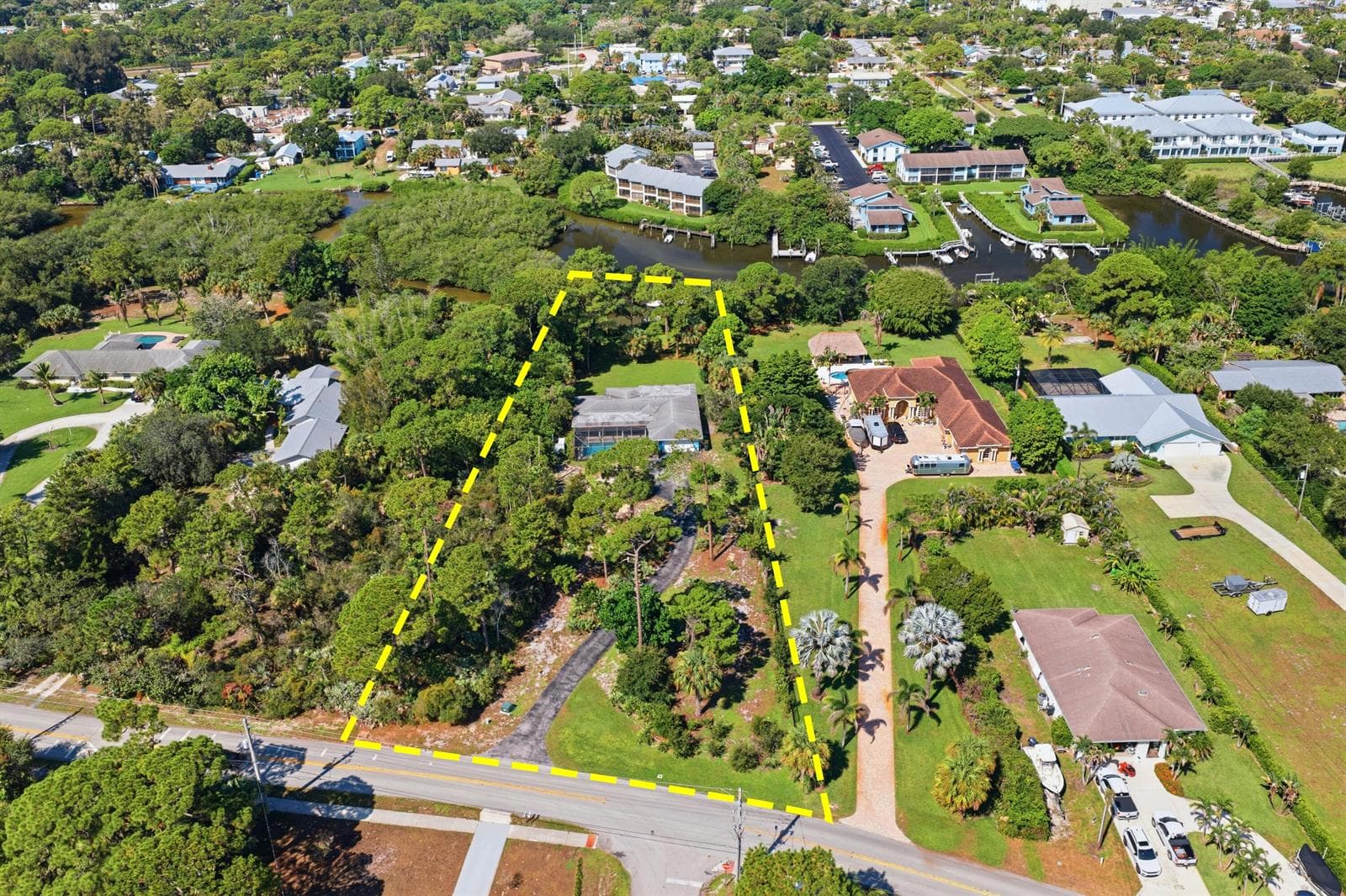 4916 SE MANATEE COVE Road, Stuart, FL 34997 photo 5