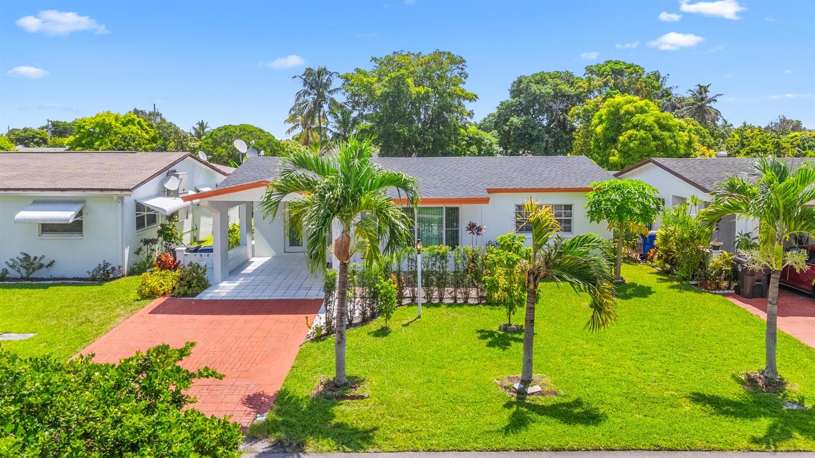 4200 NW 52ND Avenue, Lauderdale Lakes, FL 33319 photo 2