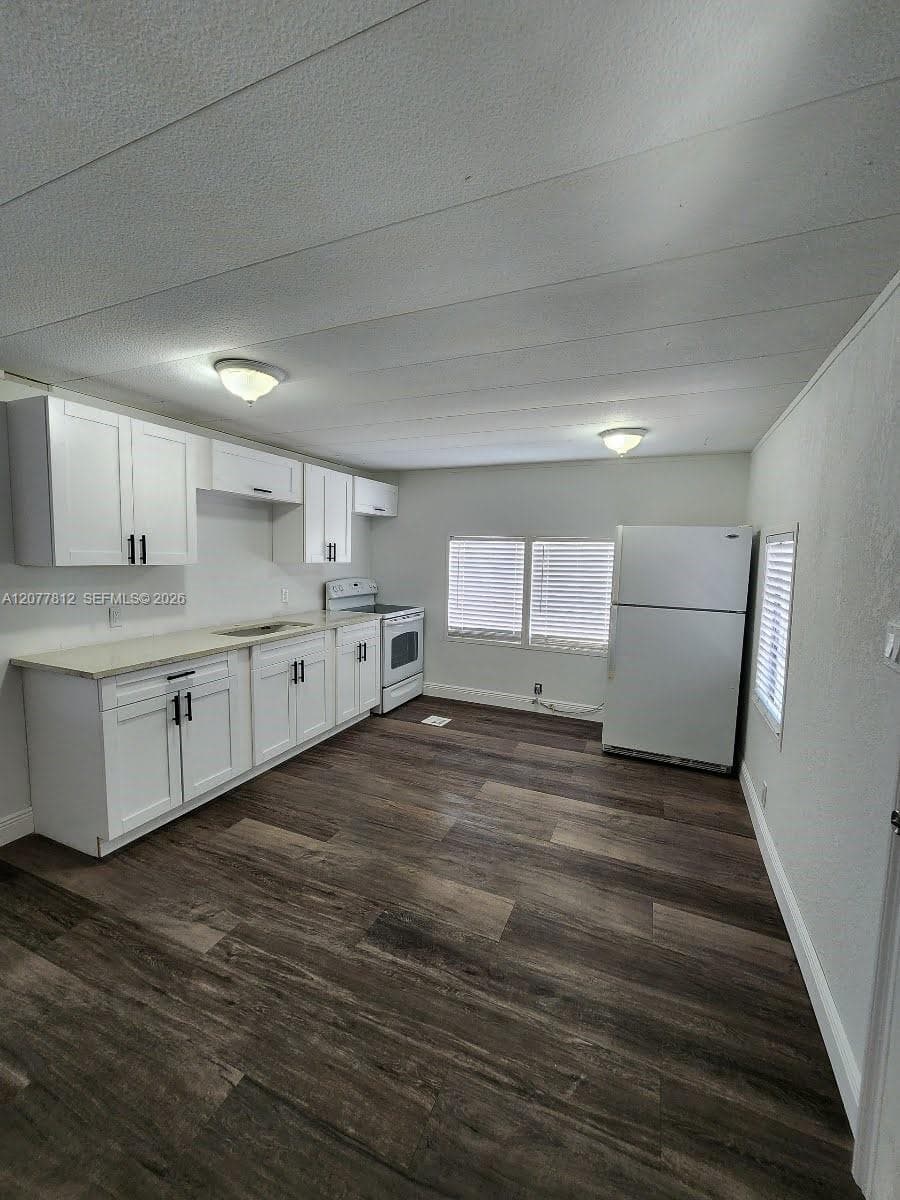 4222 Hibiscus Cir # House, West Palm Beach, FL 33409 photo 2