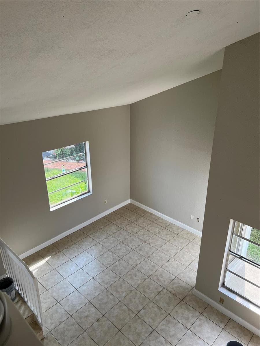 8265 NW 192nd Terrace, Hialeah, FL 33015 photo 2
