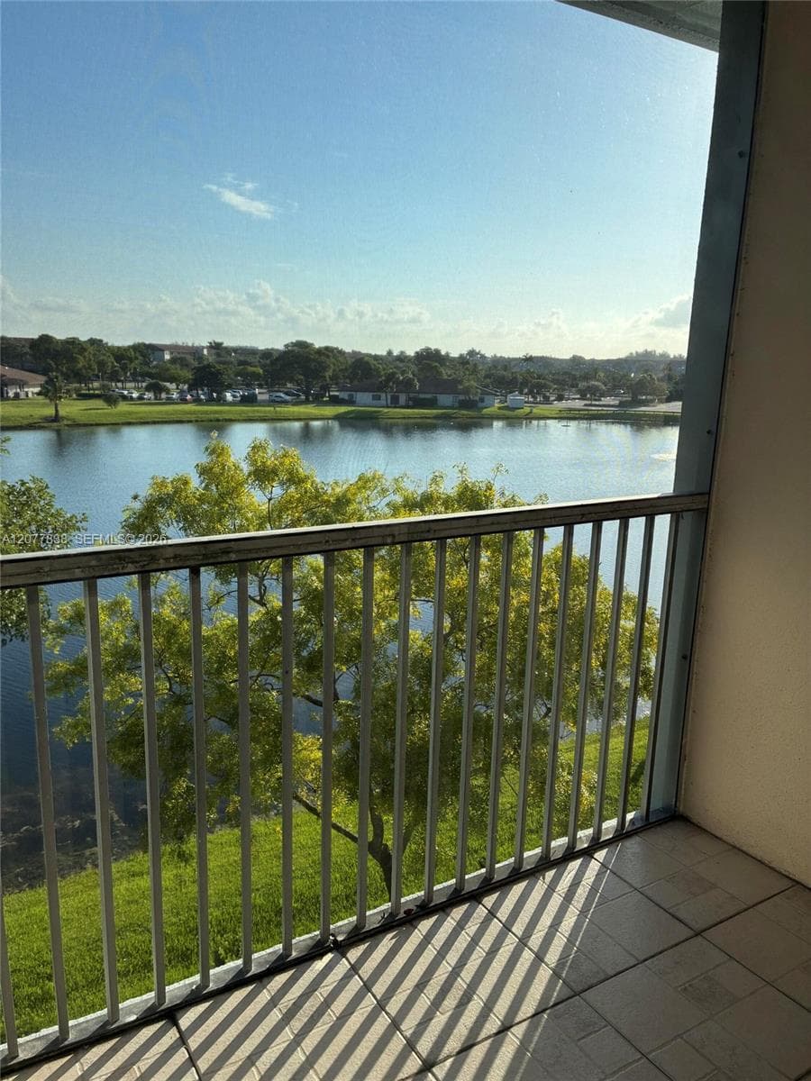 1251 134th # 405, Pembroke Pines, FL 33027