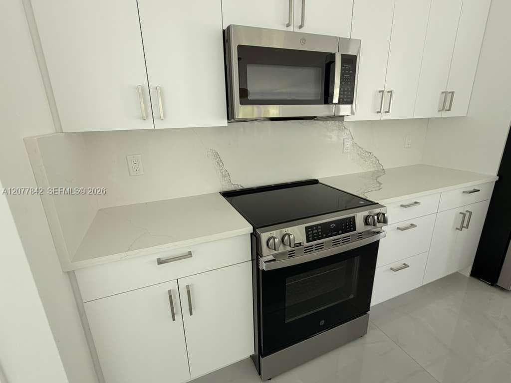 8636 100th Ct, Vero Beach, FL 32967 photo 3