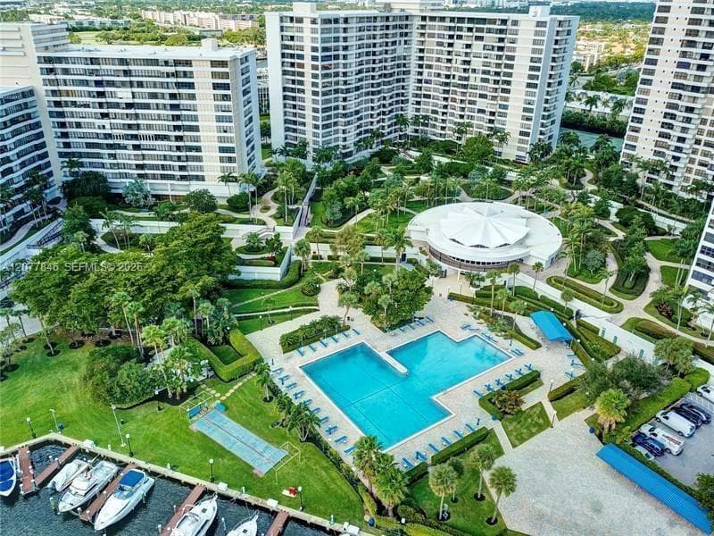 600 Three Islands Blvd # 1102, Hallandale Beach, FL 33009 photo 2
