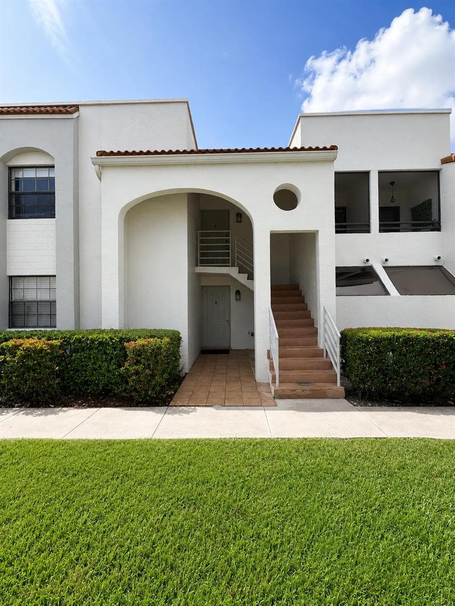 3545 MAGELLAN Circle # 352-5, Aventura, FL 33180