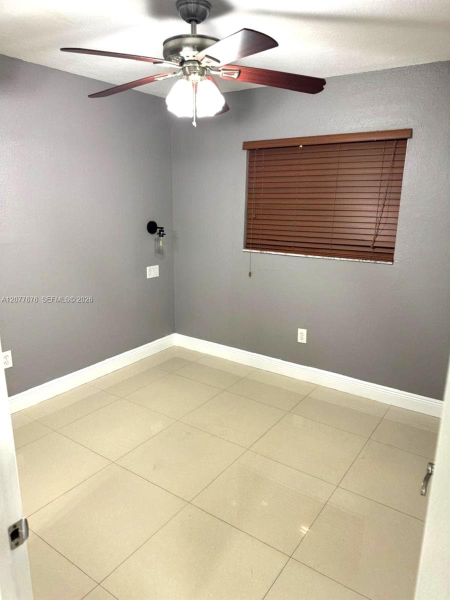 5461 W 24th Ave # 25, Hialeah, FL 33016 photo 5