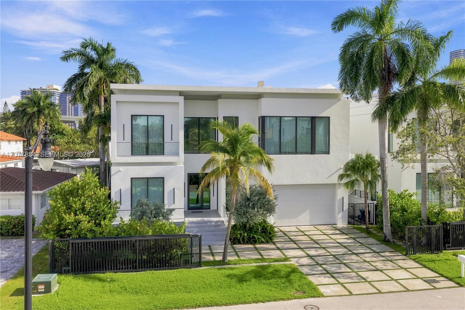 301 190th St, Sunny Isles Beach, FL 33160 photo 2
