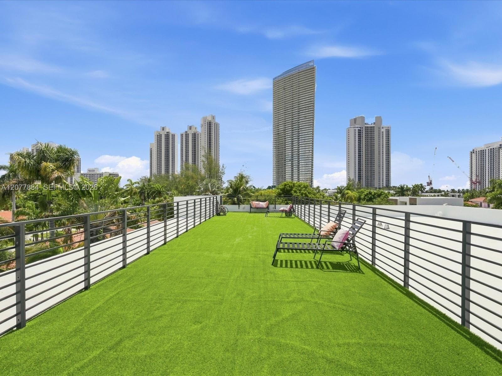 301 190th St, Sunny Isles Beach, FL 33160 photo 4