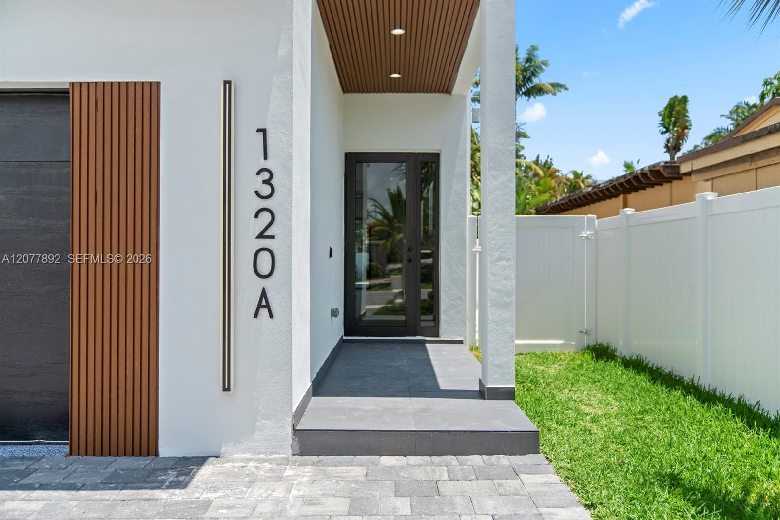 1320 NE 16th Ave, Fort Lauderdale, FL 33304 photo 4